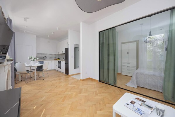 1 bedroom, iron/ironing board, travel cot, WiFi