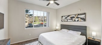 Rocky Mountain Haven w/ king bed, pool & hot tub