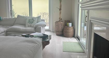 Winter Retreat in Vero Beach with ocean access.
