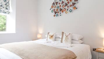 5 dormitoris, decoració individual i mobiliari individual