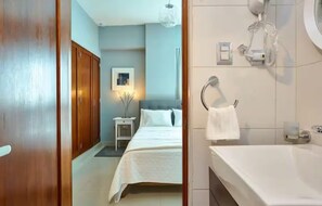 Shower, hair dryer, soap - Amplio y moderno (Santo Domingo)