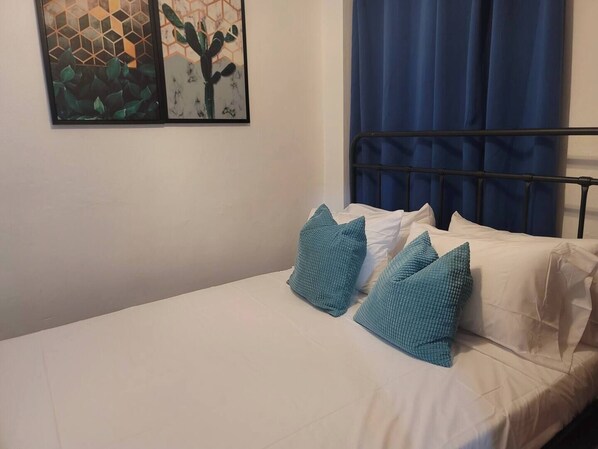 1 chambre, fer et planche à repasser, Wi-Fi