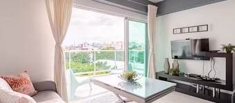 Hermoso apartamento con vista a la ciudad