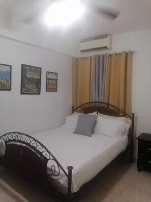 1 bedroom, iron/ironing board, WiFi