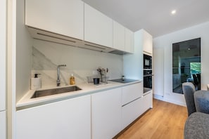 Fridge, microwave, oven, dishwasher