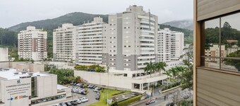 Apt in Cond. with heated pool CUR0905