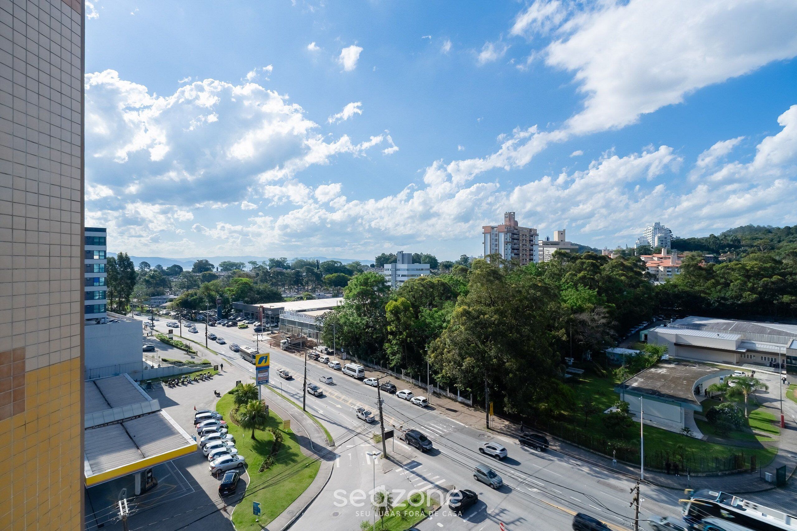 موقف سيارات