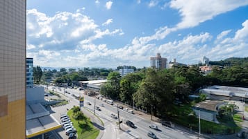 基本公寓 | 泊車 | 免費自助泊車