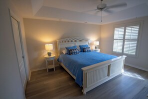 3 habitaciones, tabla de planchar con plancha, wifi y ropa de cama 