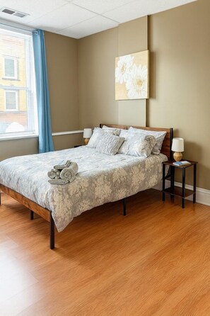 2 bedrooms, Internet, bed sheets