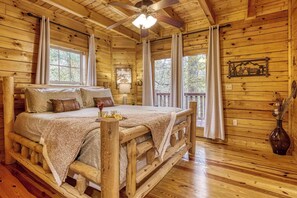 5 Schlafzimmer, Schreibtisch, Bügeleisen/Bügelbrett, Reisekinderbett