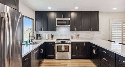 Chic Sunset Home in Scottsdale!