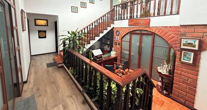 Estancia El CapulĂ: A home in Cuenca to relax with your family and/or couple.