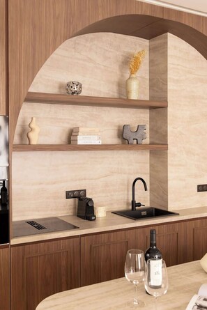 Fridge, oven, stovetop, toaster