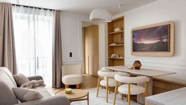 TV - Splendid Apartment 2BR 6P Palais Royal with AC (Paris)