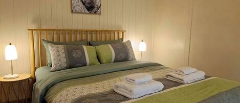 1 makuuhuone, silitysrauta/-lauta, Wi-Fi, vuodevaatteet