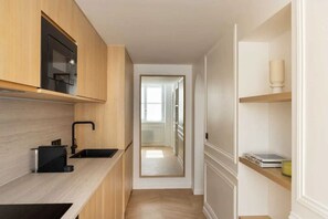 Fridge, microwave, oven, dishwasher