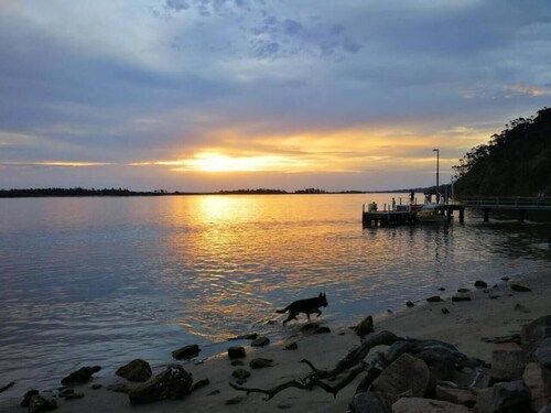 Pillowood Cottage 10 (1Queen+2Twins) & Wood Stove