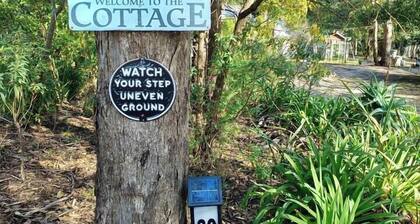 Pillowood Cottage 3 (1Queen+2Twins) & Wood Stove