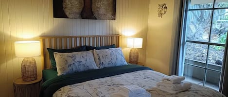 1 bedroom, iron/ironing board, bed sheets
