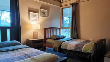 2 habitaciones, tabla de planchar con plancha, wifi y ropa de cama