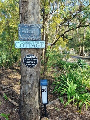 Exterior detail - Pillowood Cottage  9 (1Queen+2Twins) & Wood Stove (Kalimna)