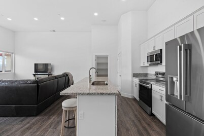 Welcoming 3-bedroom suite in Gardnerville, NV near Topaz Lake.