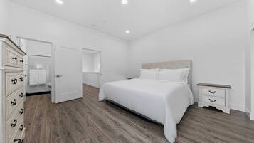 3 多间卧室、WiFi、床单