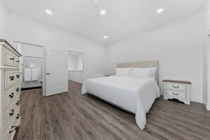 3 bedrooms, WiFi, bed sheets