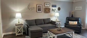 Charming 2-bedroom corporate townhome in pleasant Madison.