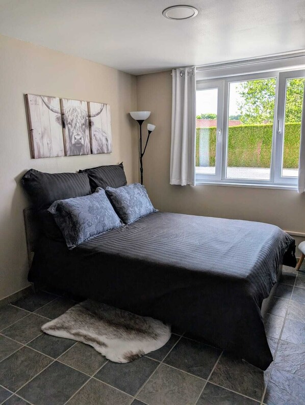 1 bedroom, WiFi, bed sheets - Self-contained apartment with swimming pool (Bayenghem-lès-Éperlecques)