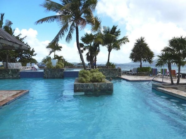 Piscine extérieure