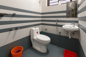 タオル、石鹸、トイレットペーパー
