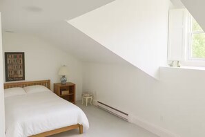 7 bedrooms, iron/ironing board, WiFi, wheelchair access