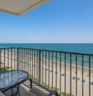 Property grounds - 3-bedroom apartment in terrific Myrtle Beach with AC, fitness room (Myrtle Beach)