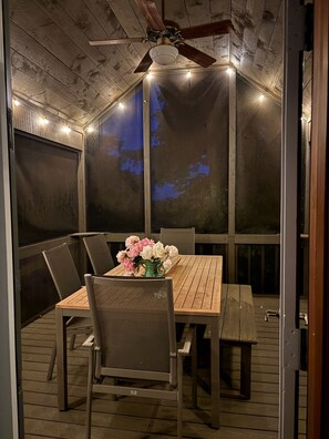 Dining - 7 Acre Mountain Retreat in Cashiers with Whiteside Views - 10 min to Crossroads (Cashiers)