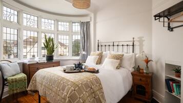 4 soverom, strykejern/-brett, reiseseng for barn og wi-fi (inkludert)