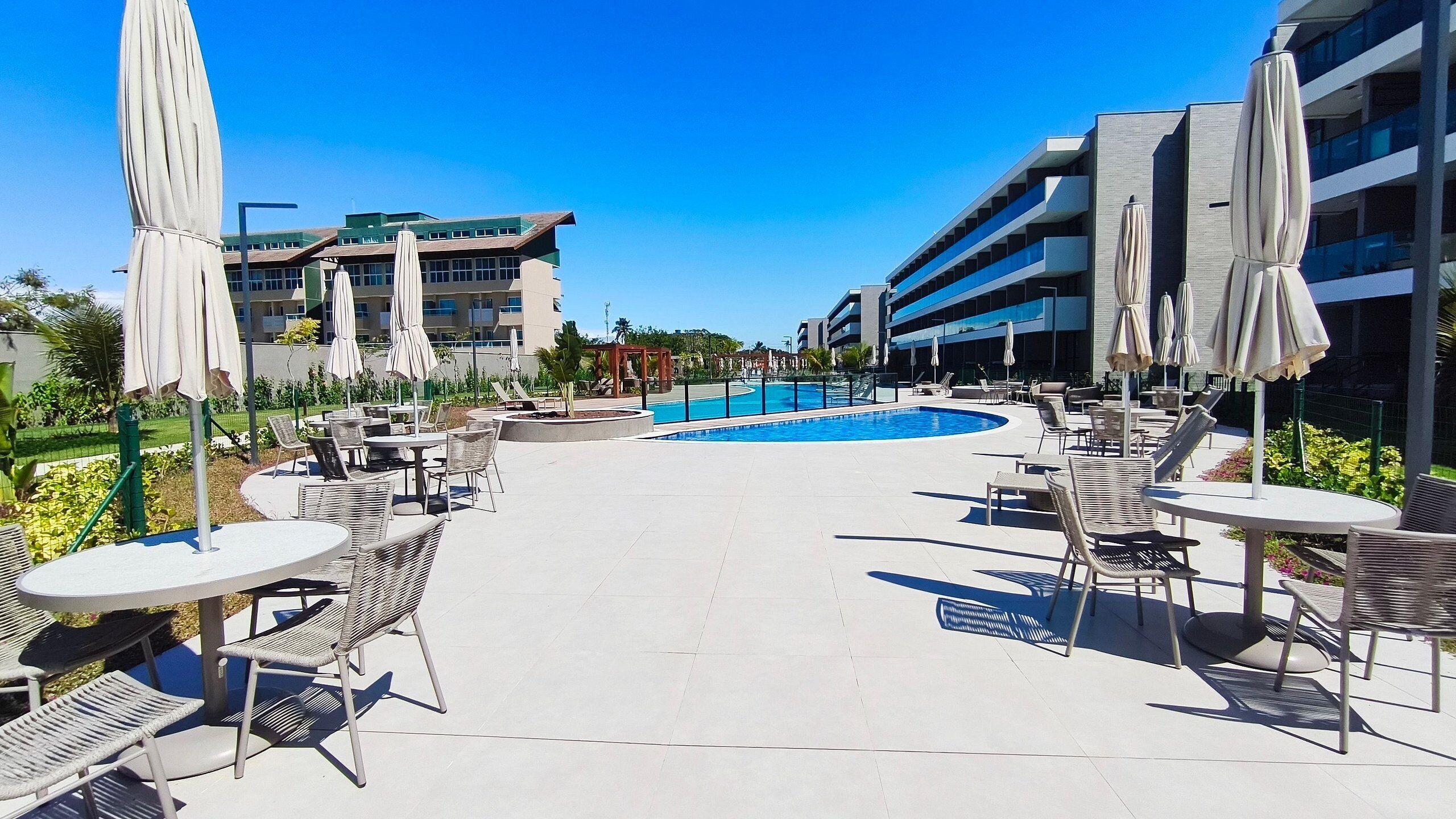 3 piscinas al aire libre