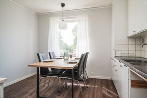 Dining - Newly furnished apartment in Hede near Avesta (Dalarnas län)