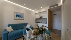 TV - Mondello D'Amare (Palermo)