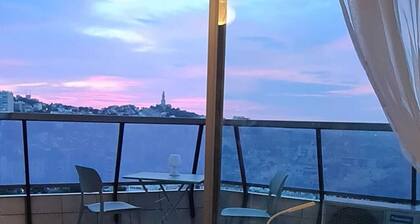 face au Vélodrome, Incroyable vue mer et notre Dame de la Garde