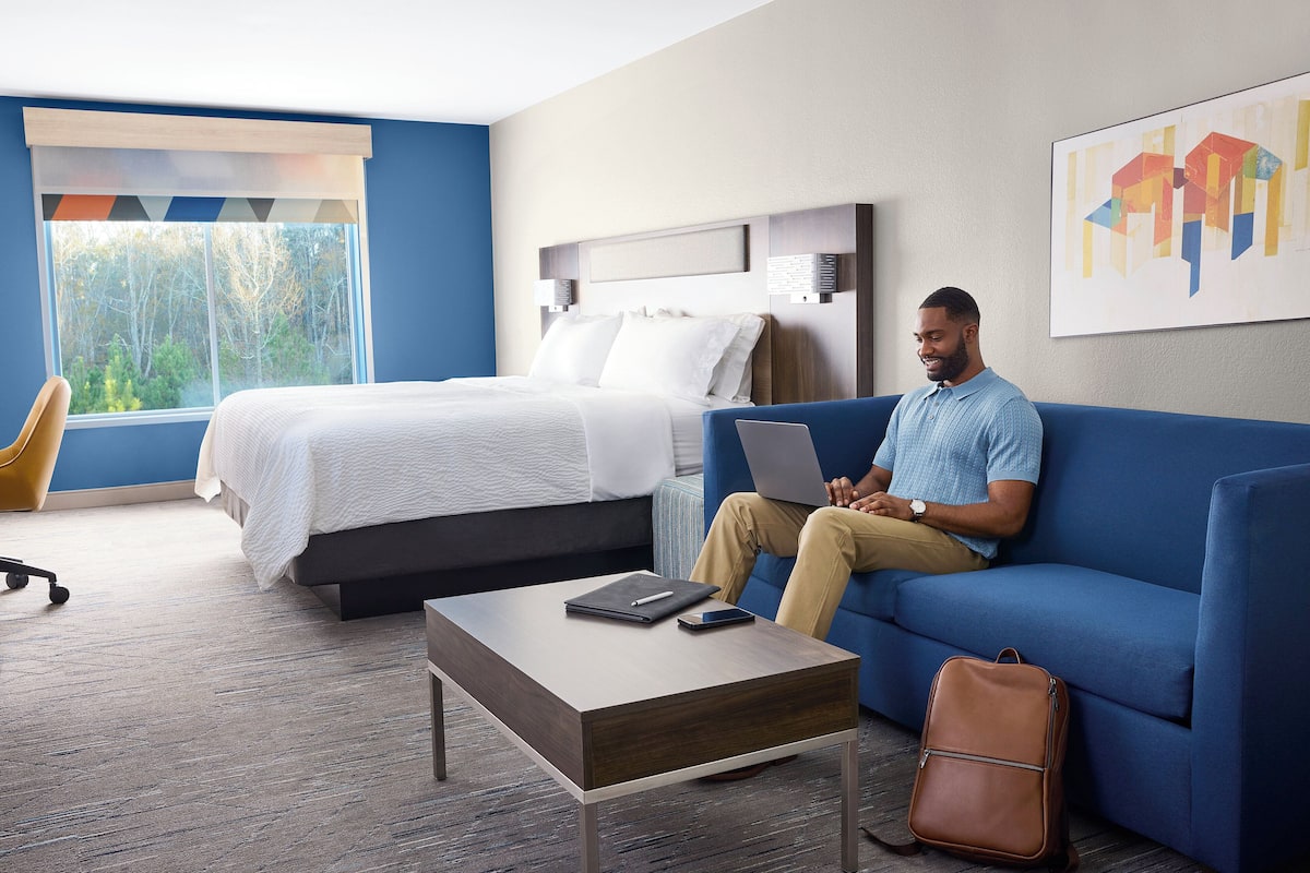 Premium bedding, pillowtop beds, desk, laptop workspace