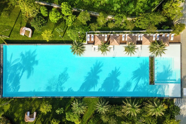 Seasonal outdoor pool