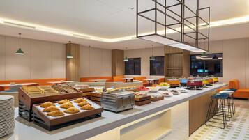 Free daily buffet breakfast