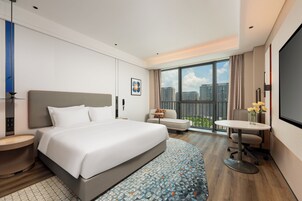 1 King Standard | Down comforters, desk, laptop workspace, blackout drapes