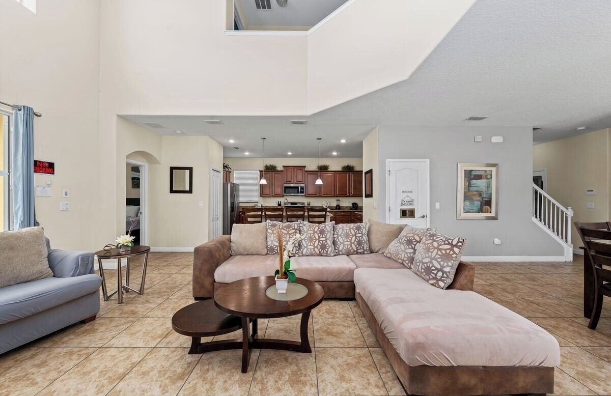 Maison (6 Bedrooms) | Plan d’étage