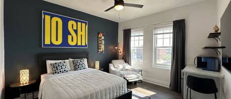 Internet, bed sheets