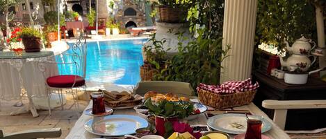 Free daily local cuisine breakfast