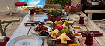 Morisi Pansiyon Karaburun