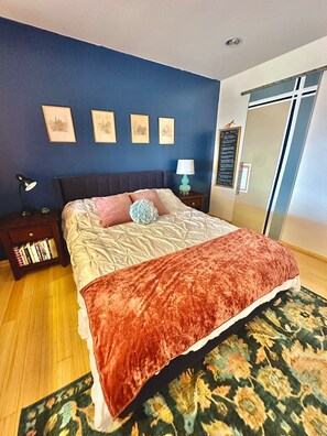 1 bedroom, iron/ironing board, WiFi, bed sheets - High Rise Condo in Downtown Los Angeles (Los Angeles)